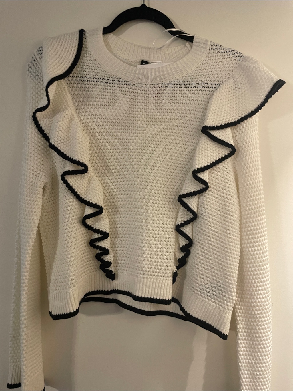 Women’s Cream Ruffle-Trim Knit Sweater